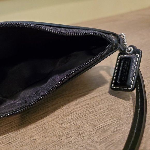 Coach dark brown signature canvas clutch - Picture 3 of 3